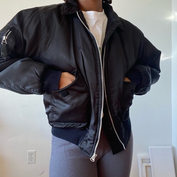 Bomber Jacket - L - Picture 3 of 9